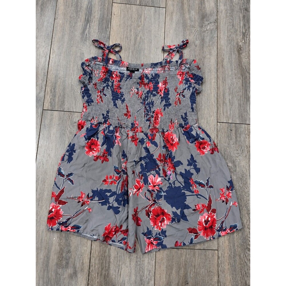 Torrid Womens 1 1X Gray Floral Smocked Tie Strap Ruffle Romper Plus 14 16